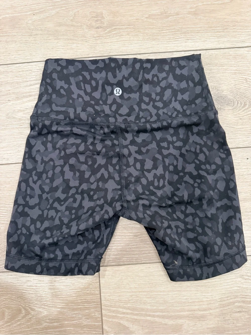 Lululemon Wunder Train High-Rise Short 6